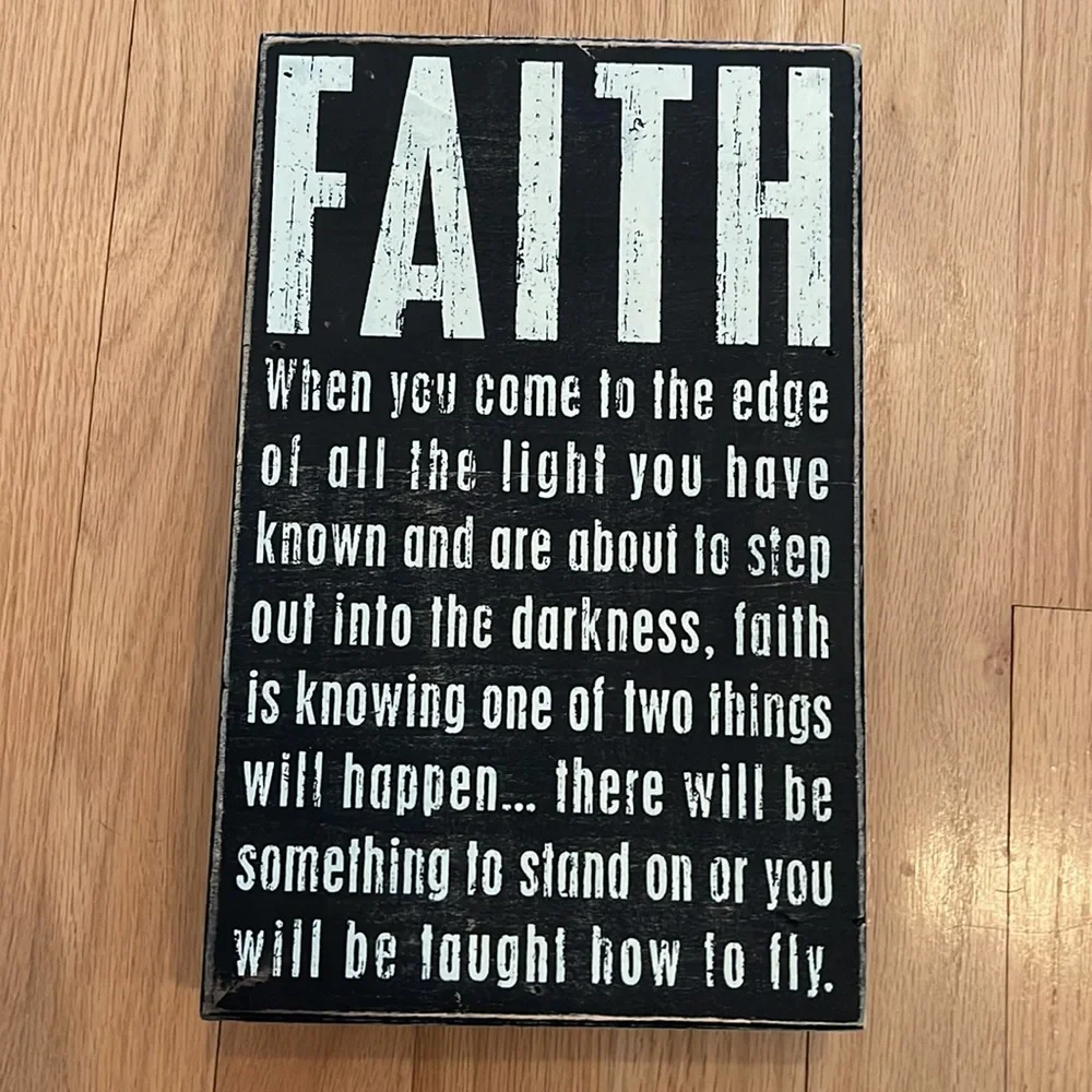 Faith signs all in good condition. - Picture 2 of 7